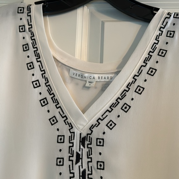 Veronica Beard size 8, 100% silk, v-neck shell, NWOT - Picture 4 of 8